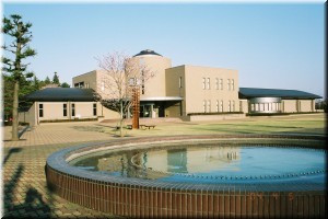 図書館全景